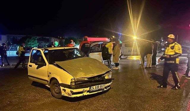 Erzincan'da trafik kazası: 5 yaralı