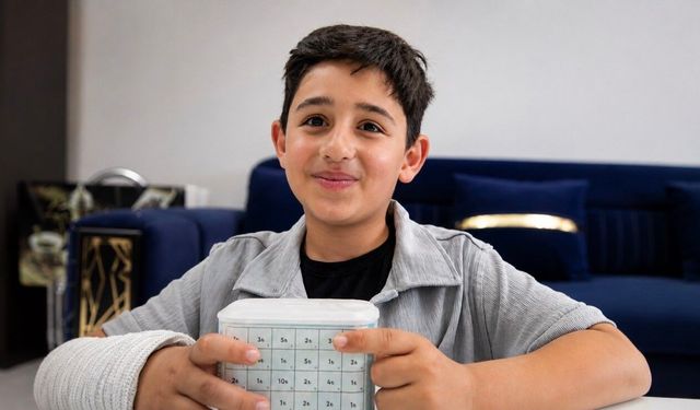 Harçlıklarını 3 yıldır Filistinli çocuklar için biriktiriyor