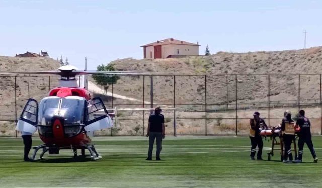 Kalp krizi geçiren 65 yaşındaki hasta için hava ambulansı seferber oldu
