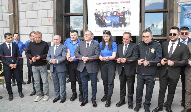 Kars'ta Ceza İnfaz Kurumları eğitim sergisi törenle açıldı