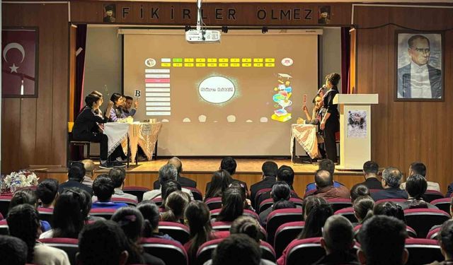 Susuz'da 'Liseler Arası Genel Kültür Bilgi Yarışması' heyecanı yaşandı