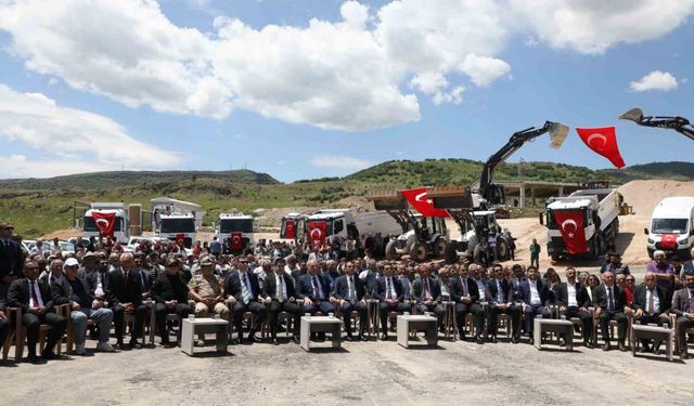 Tunceli'de 120 kilometrelik sıcak asfalt hedefi için tören gerçekleştirildi
