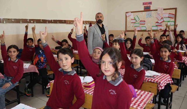 Vanlı öğrencilerden matematik olimpiyatlarında dünya şampiyonluğu