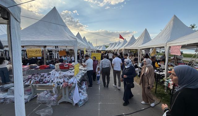 Tatvan’da İstanbul Gümrük Fuarına yoğun ilgi