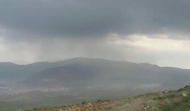 Nemrut Kalderası'nda Oluşan Toz Bulutu Dikkat Çekti