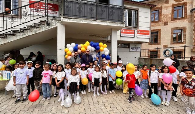 Tatvan’da 4-6 Yaş Kur’an Kursu öğrencilerinden robotik kodlama sergisi