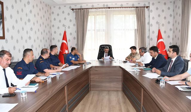 Adilcevaz’da suda boğulma vakalarına karşı önlem toplantısı
