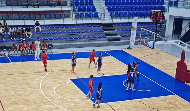 9 ilin yıldızları Malatya'da kıyasıya mücadele etti