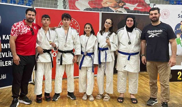 Ağrılı judocular Mardin'deki yarı finale yükseldi