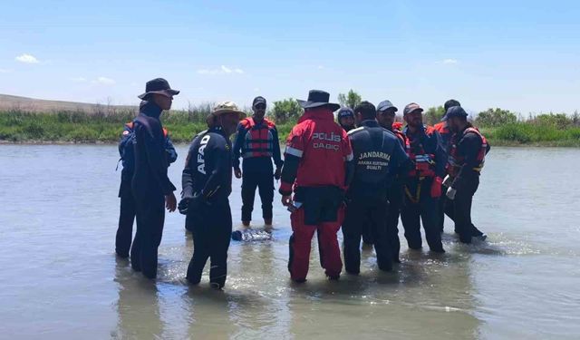 Çaya düşen çocuktan acı haber geldi
