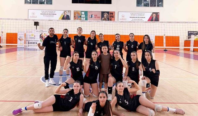 Elazığ voleybol takımı yarı finale yükseldi
