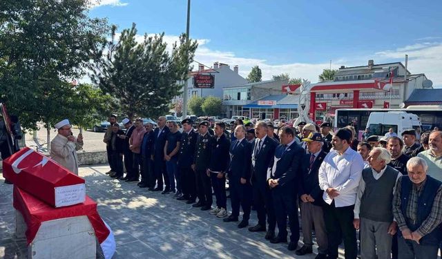 Kıbrıs Gazisi Yasin Soğukbulak gözyaşlarıyla toprağa verildi