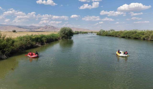 Murat Nehri'nde kaybolan Berat'tan 7 gündür haber alınamıyor