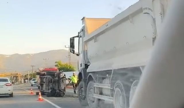 Muş'ta İl Özel İdaresi aracı takla attı: 1 kişi yaralandı