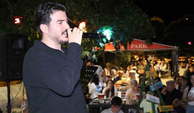 Oltu'da türkü dolu gece yaşandı
