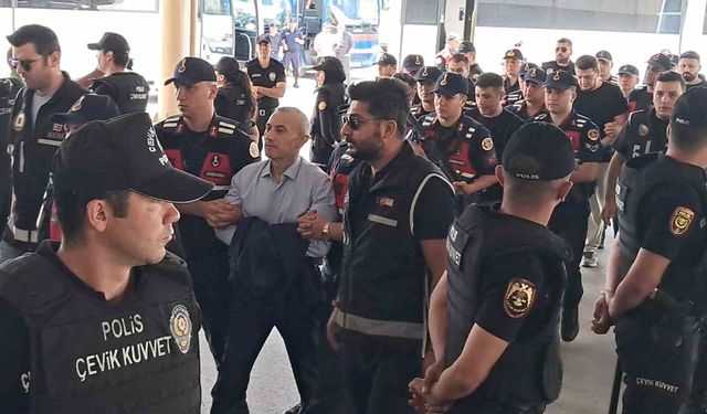 Vali Tuncay Sonel ve iki polis Erzurum Adliyesi'nde ifade veriyor