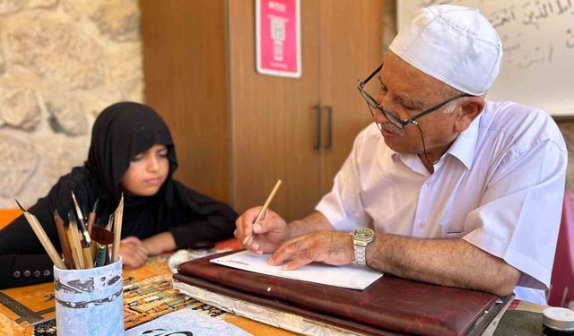 Yaz Kur'an kursunda sanat ve maneviyat bir arada yaşanıyor