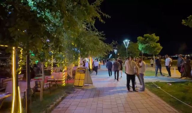 Tatvan sahilinde vatandaşlardan yüksek ses tepkisi
