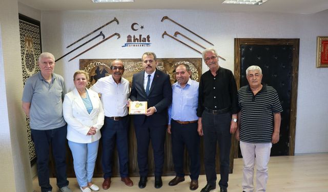 Manisa Ahlat Derneği'nden Kaymakam Kaya'ya hayırlı olsun ziyareti