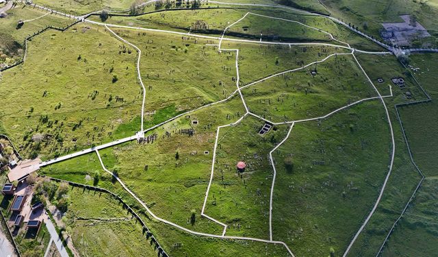 Selçuklu Meydan Mezarlığı havadan görüntülendi, eşsiz manzara hayran bıraktı