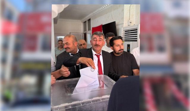 MHP Ahlat İlçe Başkanı Süleymanoğlu güven tazeledi