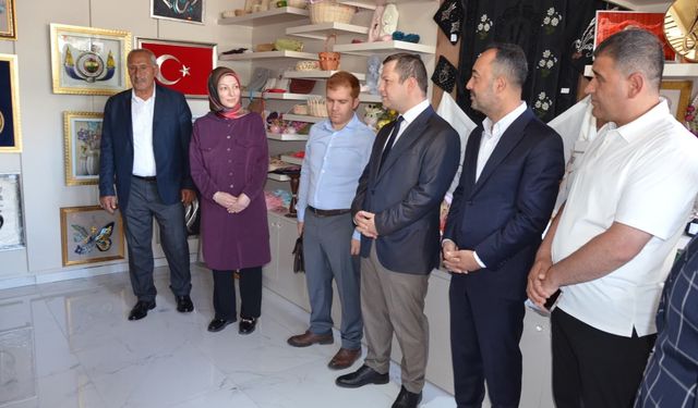 Tatvan'da Adem El Emeği Sergi Evi'ne ziyaret