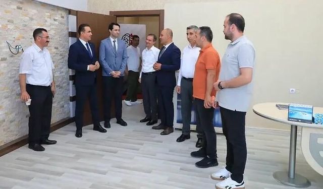 Bitlis'in yeni Millî Eğitim Müdürü Özyolcu'dan ilk mesai buluşmaları