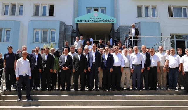 Bitlis Milletvekili Bedirhanoğlu, STK temsilcileriyle bir araya geldi