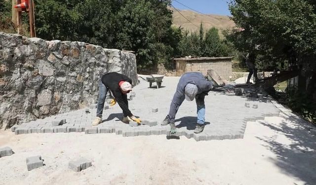 Bitlis Belediyesi’nden kent merkezinde ulaşım ve altyapı çalışmaları