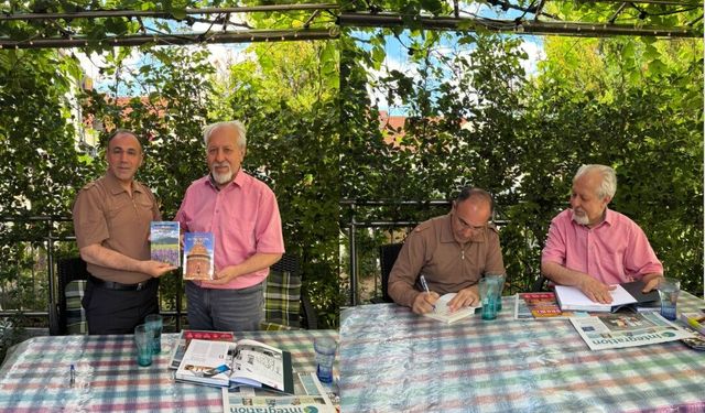 Ahlatlı araştırmacı yazar Gülsar, Almanya’da kültür köprüsü kurdu