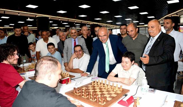 9'uncu Uluslararası Altın Kayısı Satranç Turnuvası başladı