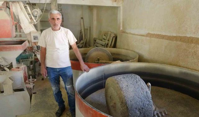Asırlık değirmen geleneği zamana direniyor