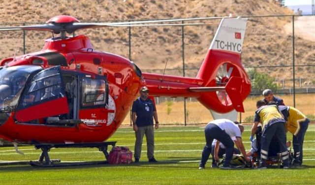Darende'de kalp krizi şüphesi bulunan hasta hava ambulansıyla nakledildi