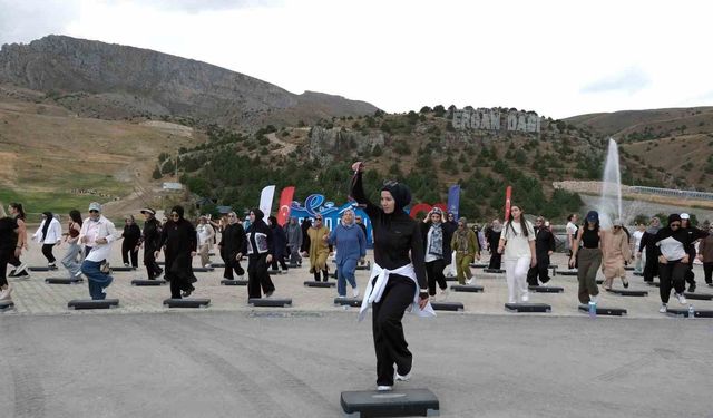 Ergan Dağı’nda kadınlara özel step aerobik etkinliği