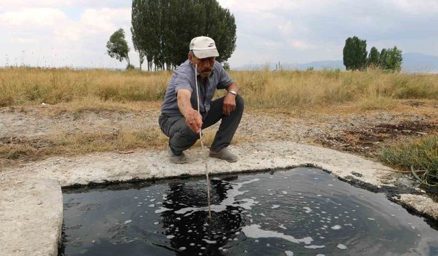 Erzurum’da kuyudan çıkan su şaşırttı: Hem alev aldı hem elleri yumuşattı