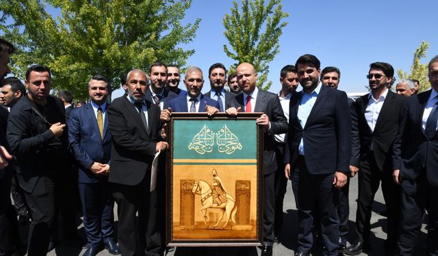 Atayurt Ahlat Derneği’nden Bilal Erdoğan’a özel tablo