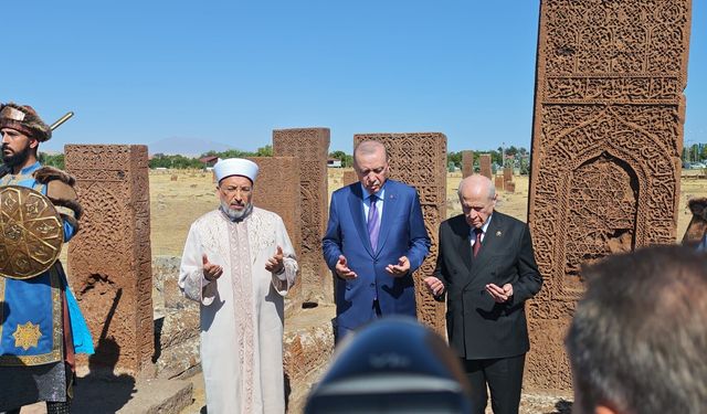 Cumhurbaşkanı Erdoğan’ın Ahlat programında ikinci durak Selçuklu Mezarlığı
