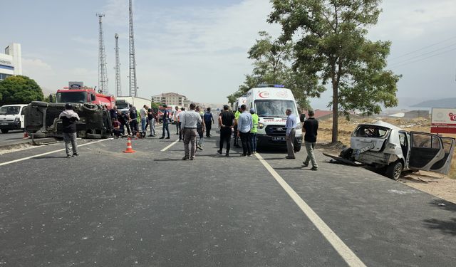 Tatvan’da can pazarı: 1’i ağır 2 yaralı