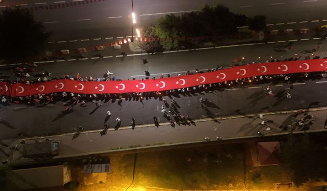 Ahlat’ta Malazgirt Zaferi’nin 955. yılına görkemli fener alayı