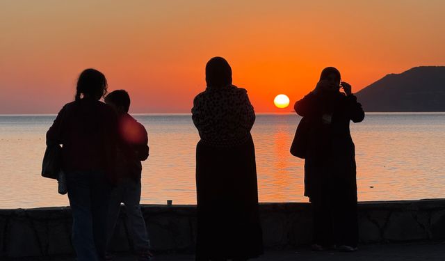 Tatvan’da güneşin doğuşu hayran bıraktı