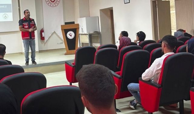 Tatvan’da gençlere evlilik öncesi eğitim verildi