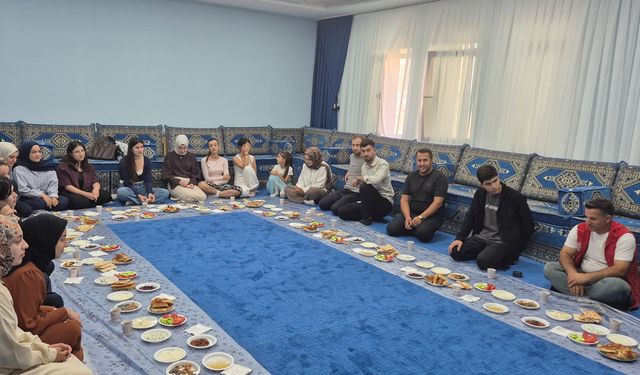 Tatvan’da KPSS öncesi gençlere moral kahvaltısı