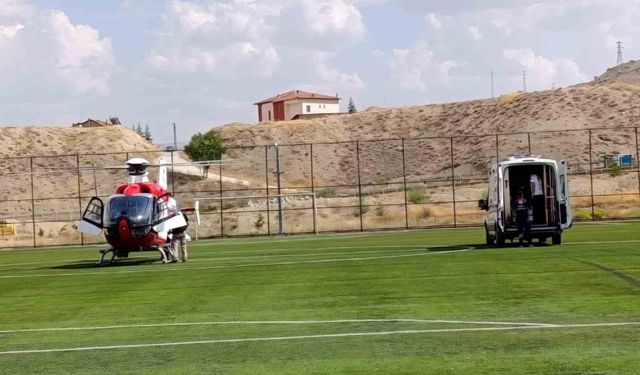 Kalp krizi geçirdi hava ambulansıyla Malatya'ya sevk edildi