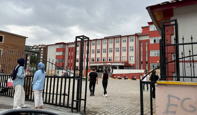 KPSS heyecanı Tatvan’ı sardı: Sınav ilk kez ilçede yapılıyor