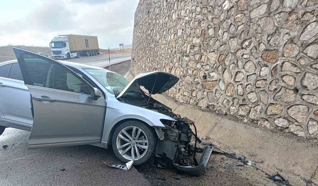 Kop dağı zirvesinde 5 araç kazaya karıştı: 5 yaralı