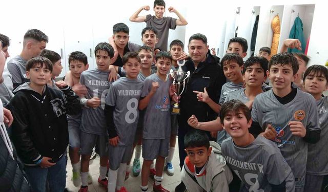 U14 Ligi'nde kupanın sahibi Yıldızkent oldu