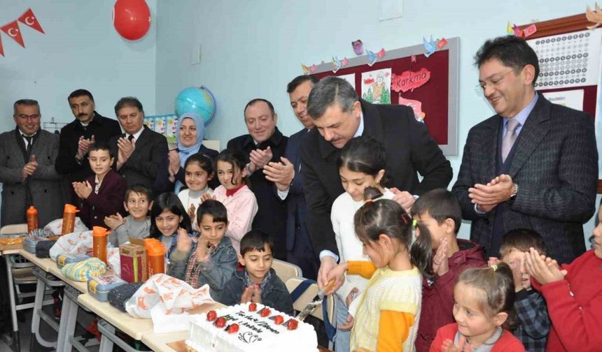 Köy okulları yenileniyor