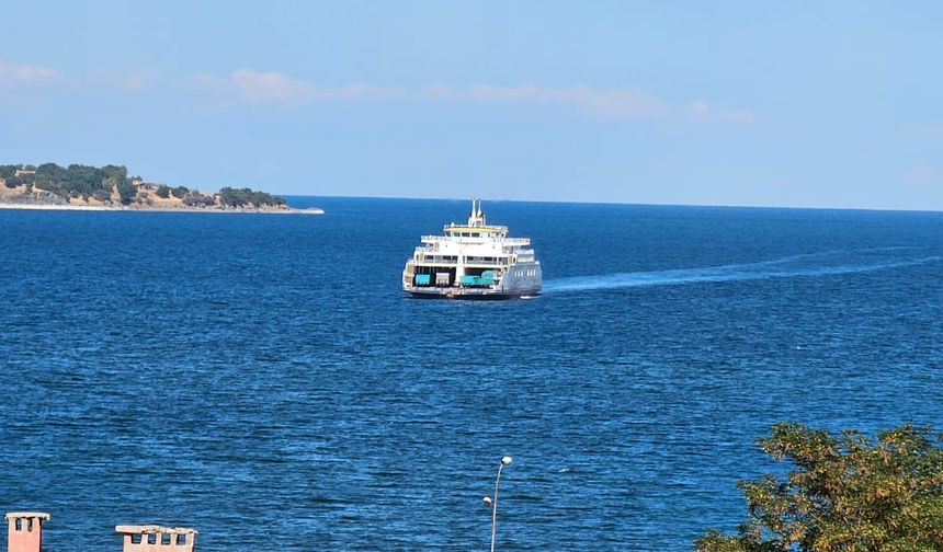 Van Gölü’nde dev feribotlar ekonomiye katkı sağlıyor