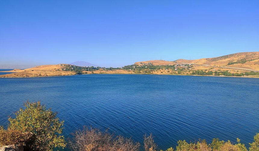 Doğal güzelliğiyle dikkat çeken köy: Yelkenli