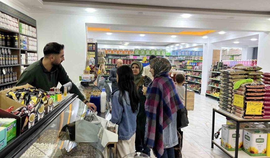 Bingöl’de havalar soğudu, aktarlarda kış çaylarına yoğun ilgi